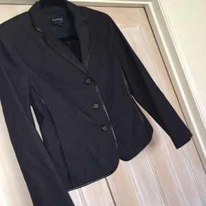 Beautiful stretch denim blazer by Evan-Picone